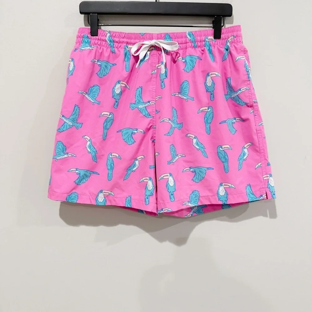 CHUBBIES The Toucan Do Its Classic Swim Trunk 5.5” Pink Blue Beach Size Large